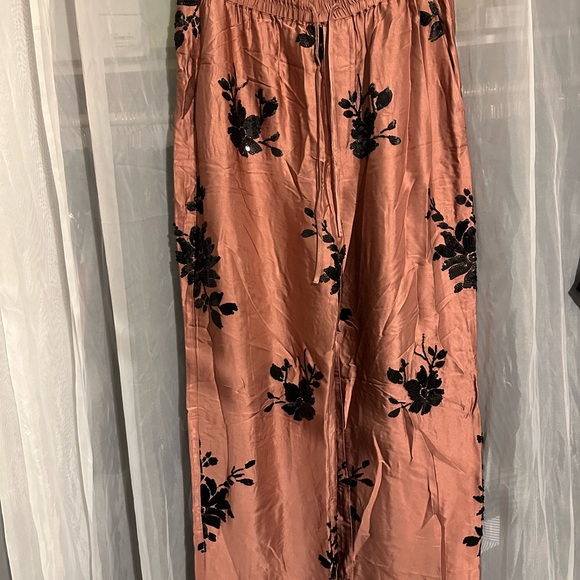 Zara Embroidered Sequin Satin Pants - Picture 2 of 2